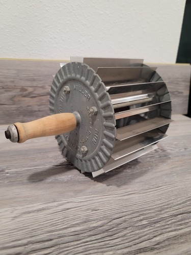 Vintage miller bun maker - vintage,