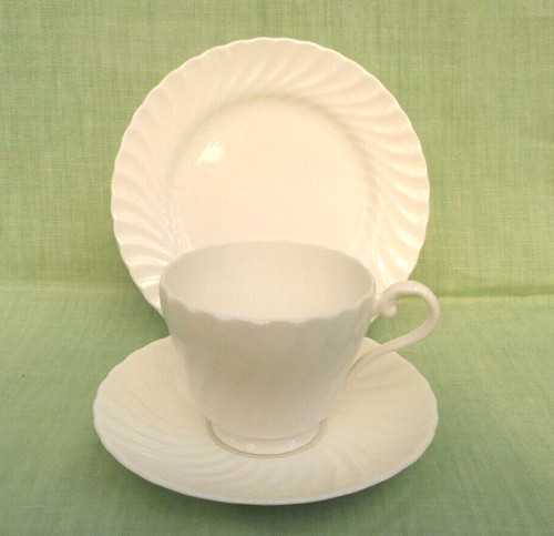 Aynsley white bone - china, tea