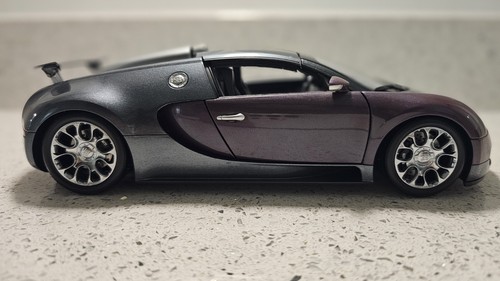 Minichamps bugatti veyron - minichamps,