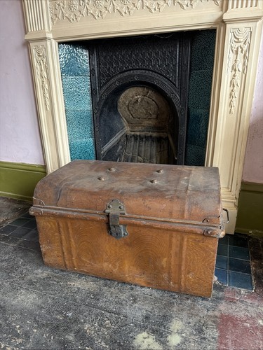 Antique victorian metal - antique, trunk