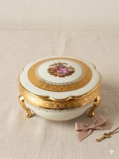 Vintage Limoges La Reine