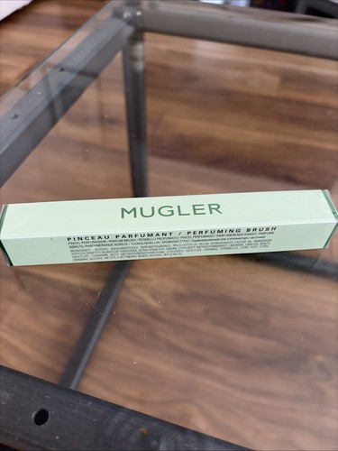 Mugler aura perfuming brush - mugler, /