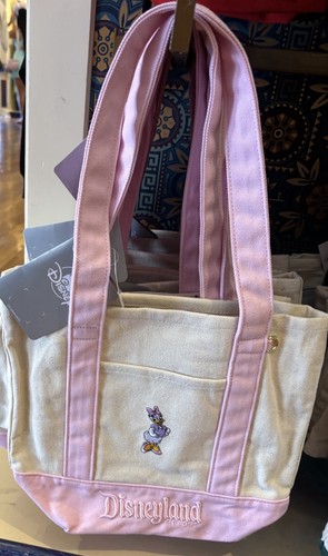 Disney parks daisy duck - disney,