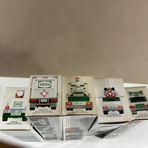 Lot hess trucks 1991 - hess,