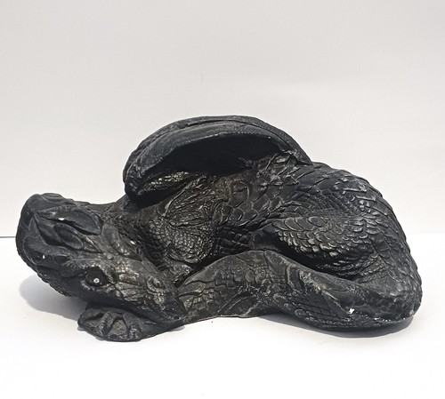 Small black sleeping dragon - small,