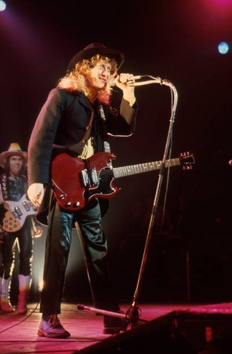 Slade perform stage in - slade,