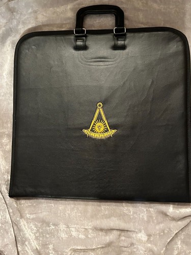 Past master out square - past,