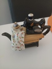 Paul Cardew. Cardew Designs Aga Oven shaped Novelty Teapot. Lovely condition!