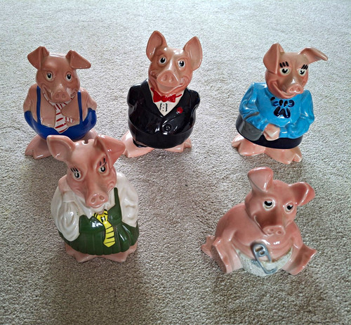 Wade england pig - wade, character