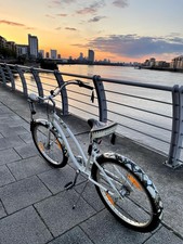 ELECTRA ZELDA 3I STEP THROUGH WOMENS HYBRID BIKE + LIGHTS + HALMET + BASKET