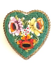 HEART SHAPED ITALIAN MICRO MOSAIC BROOCH. GOOD COLOURS & CONDITION.
