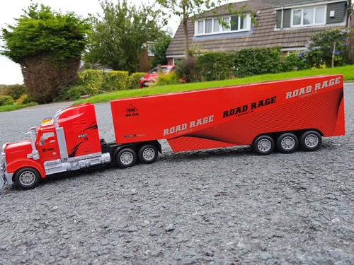 Giant american large truck - giant,