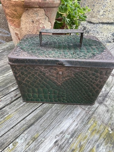 Huntley palmers biscuit tin - huntley,