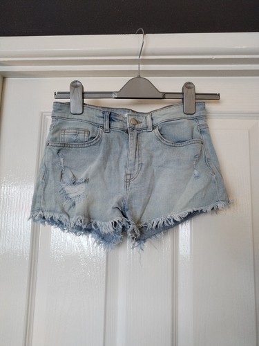 And ladies blue shorts - h,