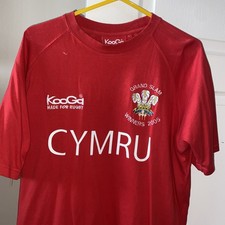Wales Rugby Men’s Red T Shirt L Large Grand Slam 2005 Memorabilia Cymru