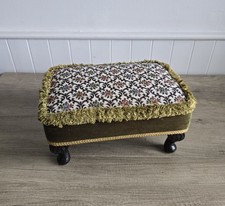 Tapestry Footstool Floral Fabric Queen Ann Legs Vintage Lovely Condition 