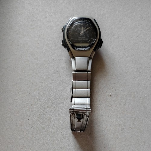 Casio illuminator watch 1737 - ,
