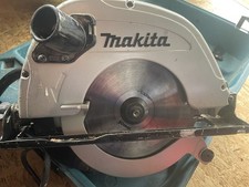 Makita 5704R circular saw 240V Electric With Case Hand Held 190MM