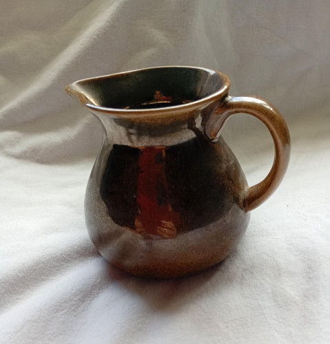 Prinknash jug creamer - jug/creamer, in