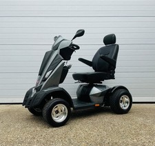 CareCo Adventurer X8