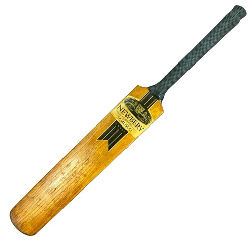 Newbery samurai cricket - newbery,