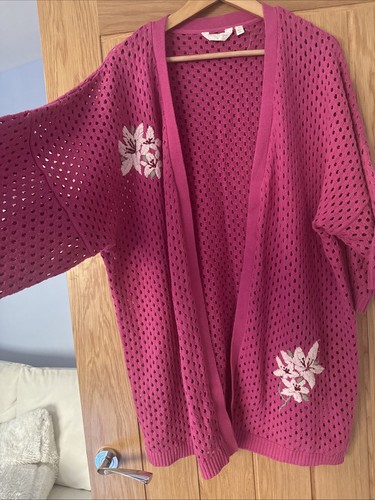 Dannii minogue size - dannii, petite