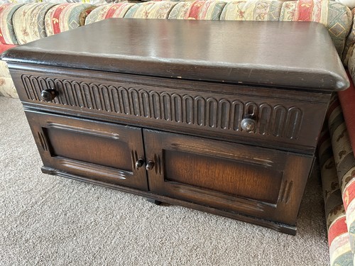 Ercol warwick media - media, tv