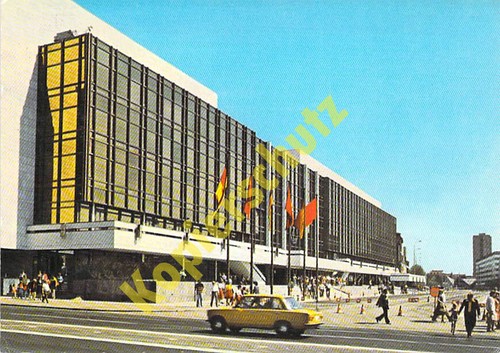 Berlin east postcard palace - east,