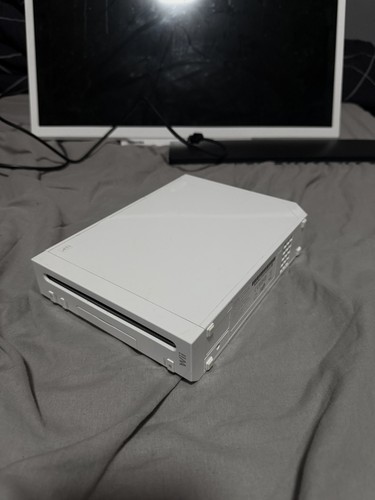 Nintendo wii white console - nintendo,