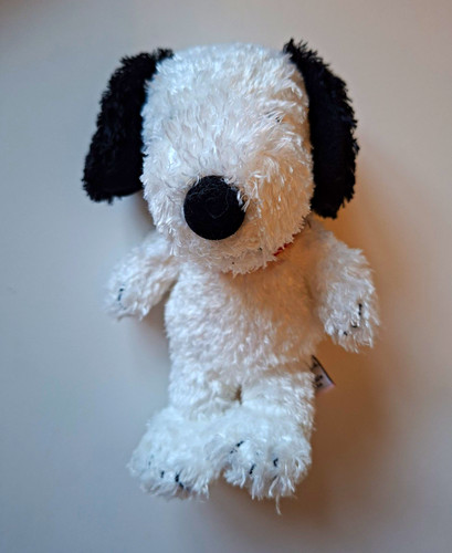 Peanuts snoopy plush - peanuts,