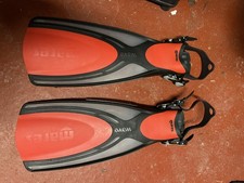 Mares Wave Diving Fins - XS - Red - Used for one dive