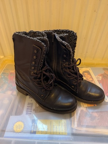 Brown lined hush puppy boots - brown,
