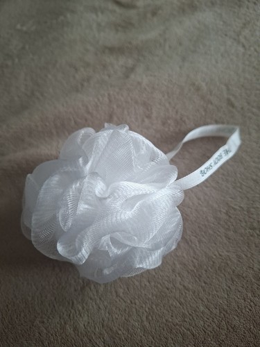 Body puff white shop - puff,