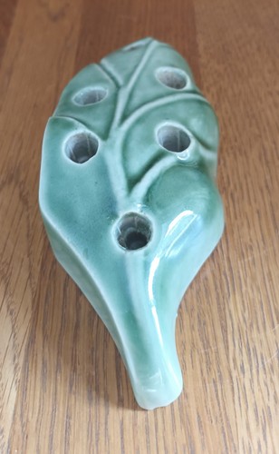 Vintage wade glazed green leaf - green,