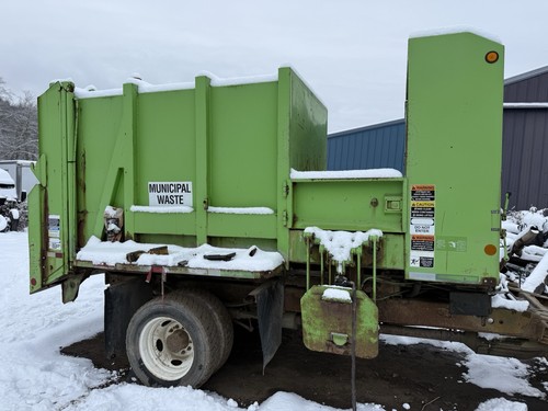 Yard pup waste - 7,