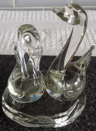 Vintage heavy art glass swan - glass,