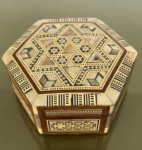 Hexagonal mother pearl - mother,