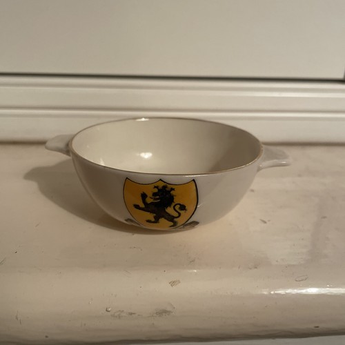 Goss crested ware - wh,