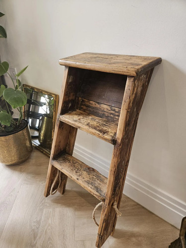 Vintage wooden step - wooden,