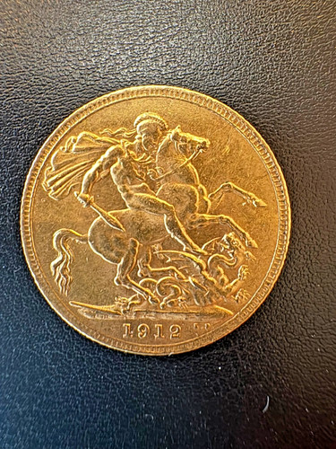 Gold full sovereign george v - ,