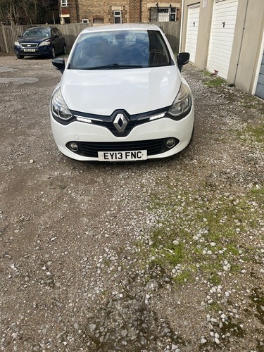 Renault clio breaking - renault,