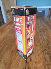 EI 520 Home Fire Blanket Light Duty 1.1 x 1.1 Metre BS EN 1869 : 1997 Pull Tapes