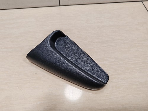 Mazda 323f front seat - 323f, ba