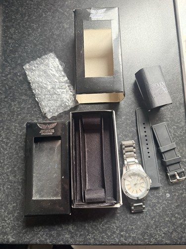 Aviator watch brand - brand, box