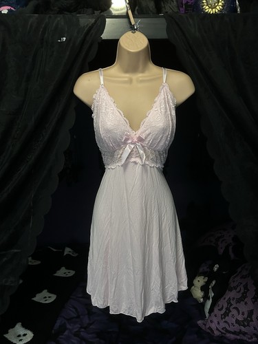Vintage 2010 pink lace - vintage,