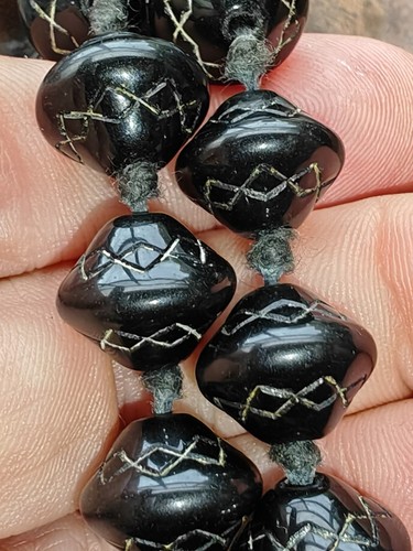 Short black neiger interest - black,