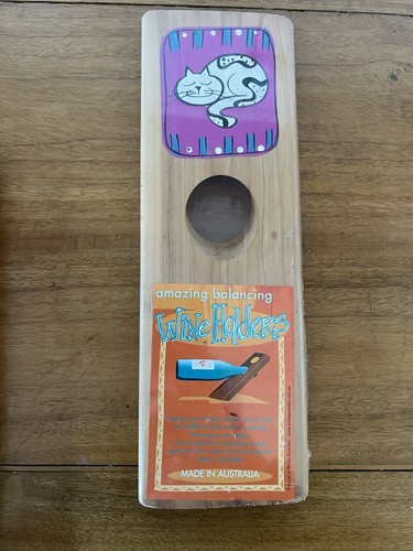 Wooden wine bottle holder cat - wooden,