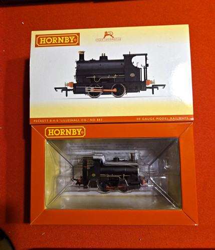 Hornby r3550 peckett - hornby,