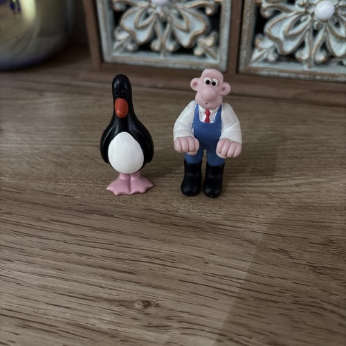 Wallace gromit toy figures - gromit,