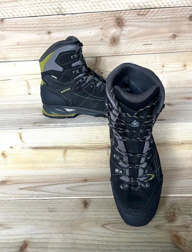 Lowa vantage gtx mid boots - lowa,